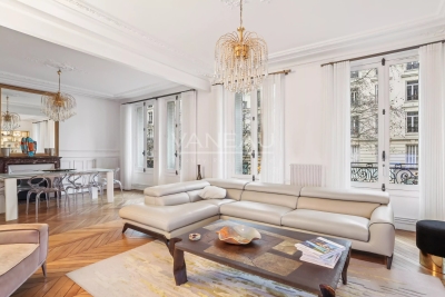 Appartement &agrave; vendre &agrave; PARIS 16EME Charonne - 5 pi&egrave;ces - 137 m&sup2; 