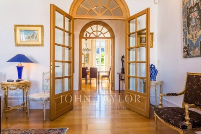 House for sale in DEAUVILLE  - 8 rooms - 350 m&sup2; 