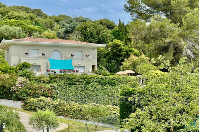 Maison &agrave; louer &agrave; LE CANNET  - 5 pi&egrave;ces - 150 m&sup2; 