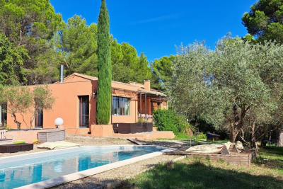 Maison &agrave; vendre &agrave; L'ISLE-SUR-LA-SORGUE  - 6 pi&egrave;ces - 160 m&sup2; 