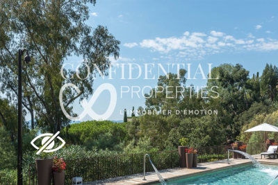 Maison &agrave; vendre &agrave; Mougins  - 16 pi&egrave;ces 955 m&sup2; 
