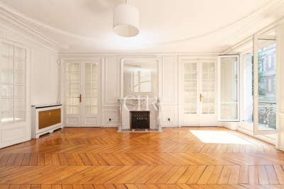 Appartement &agrave; louer &agrave; PARIS 8EME Belleville - 5 pi&egrave;ces - 173 m&sup2; 