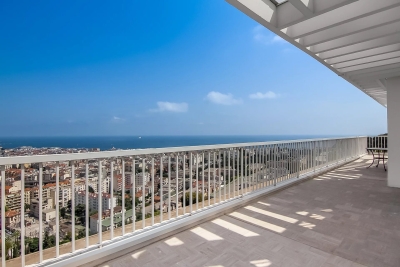 Appartement &agrave; vendre vue mer ou montagne terrasse 