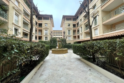 Appartement &agrave; vendre &agrave; AIX-EN-PROVENCE  - 2 pi&egrave;ces - 44 m&sup2; 