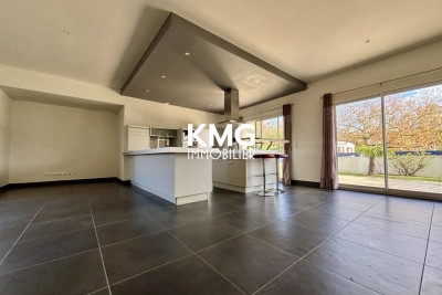 Maison &agrave; vendre &agrave; ST-PIERRE-D'IRUBE  - 5 pi&egrave;ces - 145 m&sup2; 