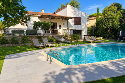 Maison &agrave; vendre &agrave; FRÉJUS  - 6 pi&egrave;ces - 150 m&sup2; 