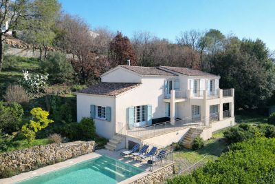 Maison &agrave; vendre &agrave; TOURRETTES-SUR-LOUP  - 7 pi&egrave;ces - 180 m&sup2; 