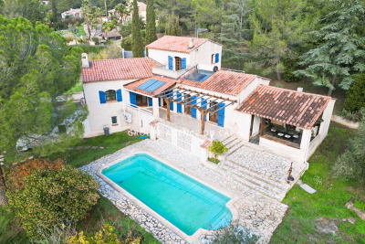 House for sale in PUGET-SUR-ARGENS  - 5 rooms - 143 m&sup2; 