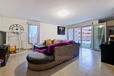 Appartement &agrave; vendre &agrave; ST-LAURENT-DU-VAR  - 3 pi&egrave;ces - 65 m&sup2; 