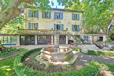 Maison &agrave; vendre &agrave; AVIGNON  - 9 pi&egrave;ces - 330 m&sup2; 