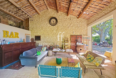 Maison &agrave; vendre &agrave; CARPENTRAS  - 10 pi&egrave;ces - 353 m&sup2; 