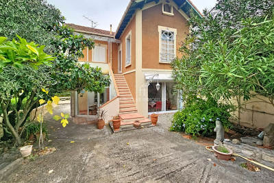 Maison &agrave; vendre &agrave; VILLENEUVE-LÈS-AVIGNON  - 4 pi&egrave;ces - 82 m&sup2; 