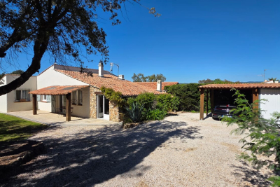 Maison &agrave; vendre &agrave; ROQUEBRUNE-SUR-ARGENS  - 5 pi&egrave;ces - 104 m&sup2; 
