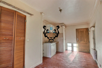 Appartement &agrave; vendre &agrave; ROQUEBRUNE-SUR-ARGENS  - 1 pi&egrave;ces - 16 m&sup2; 