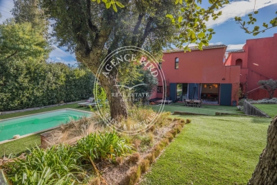 House for sale in GRIMAUD Grimaud - 7 rooms - 180 m&sup2; 