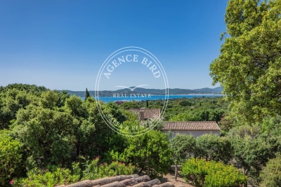 Maison &agrave; vendre &agrave; GRIMAUD Grimaud - 5 pi&egrave;ces - 150 m&sup2; 