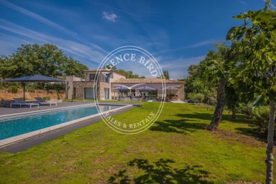 Maison &agrave; vendre &agrave; GRIMAUD Grimaud - 6 pi&egrave;ces - 210 m&sup2; 