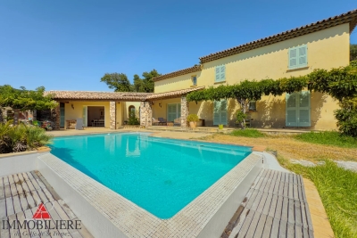 Maison &agrave; vendre &agrave; CAVALAIRE-SUR-MER Nord - 6 pi&egrave;ces - 250 m&sup2; 