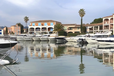 Parking/Garage &agrave; vendre &agrave; COGOLIN Est   