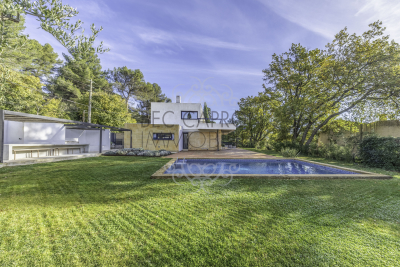 Maison &agrave; vendre &agrave; AIX-EN-PROVENCE Brunet - 8 pi&egrave;ces - 233 m&sup2; 