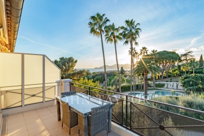 Apartment for sale in CANNES  - 4 rooms - 112 m&sup2; 