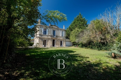 Maison &agrave; vendre &agrave; immobilier BORDEAUX  - 9 pi&egrave;ces - 244 m&sup2; 