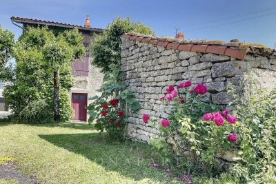 Maison &agrave; vendre &agrave; ST MAIXENT L ECOLE Centre Ancien-Fertevault - 6 pi&egrave;ces - 192 m&sup2; 