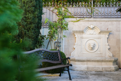 House for sale in ANTIBES  - 6 rooms - 247 m&sup2; 