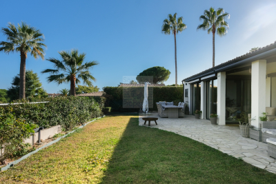 House for sale in VILLENEUVE-LOUBET  - 5 rooms - 153 m&sup2; 