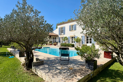 Maison &agrave; vendre &agrave; ARLES  - 7 pi&egrave;ces - 195 m&sup2; 