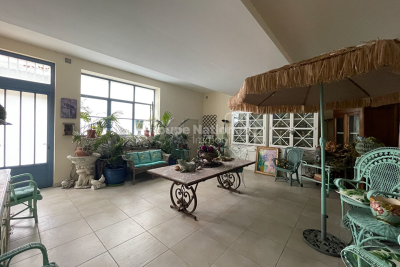 Maison &agrave; vendre &agrave; TARASCON  - 9 pi&egrave;ces - 350 m&sup2; 