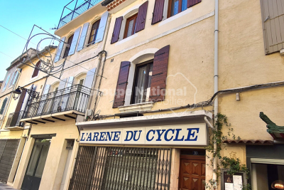 Bien &agrave; vendre &agrave; ARLES Vaufreges-Leon Lachamp - 4 pi&egrave;ces - 180 m&sup2; 