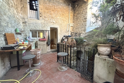 Maison &agrave; vendre &agrave; UZÈS  - 10 pi&egrave;ces - 130 m&sup2; 