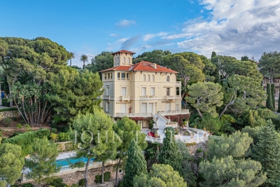Apartment for sale in ROQUEBRUNE-CAP-MARTIN  - 3 rooms - 99 m&sup2; 