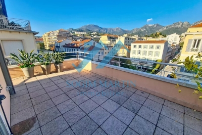 Appartement &agrave; vendre front mer vue 