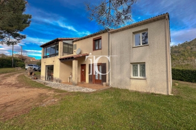 House for sale in MEYRANNES  - 6 rooms - 168 m&sup2; 