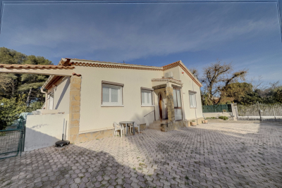 Maison &agrave; vendre &agrave; SIX-FOURS-LES-PLAGES  - 4 pi&egrave;ces - 94 m&sup2; 