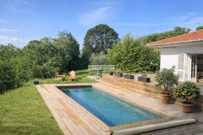 Maison &agrave; vendre &agrave; ST-JEAN-DE-LUZ  - 6 pi&egrave;ces - 192 m&sup2; 