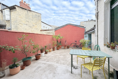 Appartement &agrave; vendre &agrave; BORDEAUX  - 7 pi&egrave;ces - 145 m&sup2; 
