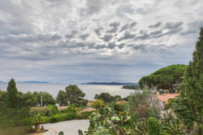 terrain &agrave; vendre &agrave; LE LAVANDOU   - 660 m&sup2; 