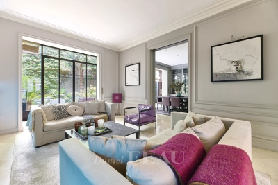 Maison &agrave; vendre &agrave; PARIS 16EME  - 8 pi&egrave;ces - 504 m&sup2; 