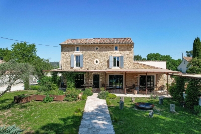 Maison &agrave; vendre &agrave; UZÈS  - 9 pi&egrave;ces - 286 m&sup2; 