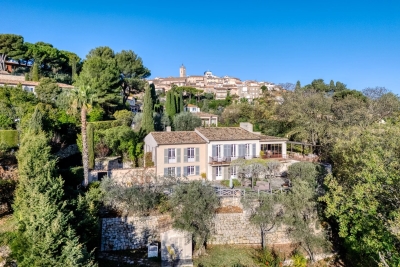 House for sale village villa