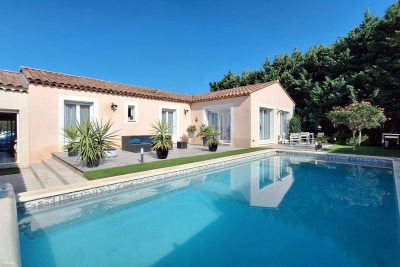 Maison &agrave; vendre &agrave; LAMANON  - 5 pi&egrave;ces - 145 m&sup2; 