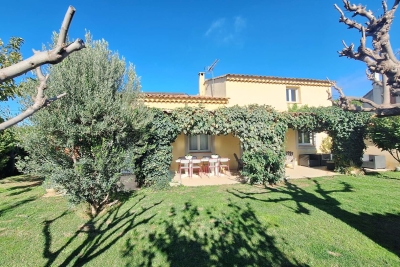 Maison &agrave; vendre &agrave; SENAS  - 6 pi&egrave;ces - 162 m&sup2; 