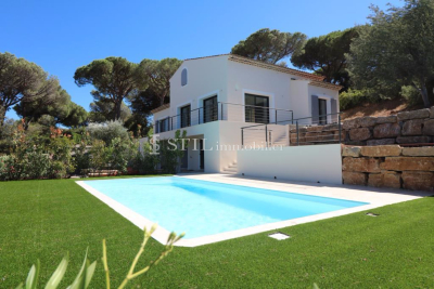House for sale in STE-MAXIME  - 6 rooms - 270 m&sup2; 