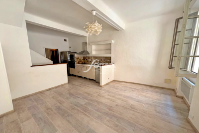 Maison &agrave; vendre &agrave; CALLAS  - 4 pi&egrave;ces - 100 m&sup2; 