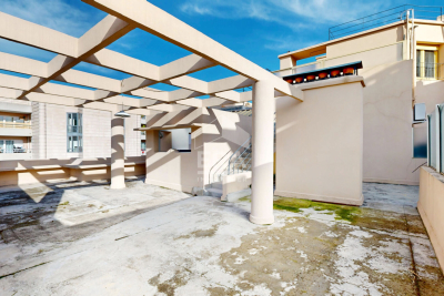 Apartment for sale in NICE Saint-Maymes-Lauvert - 6 rooms - 156 m&sup2; 