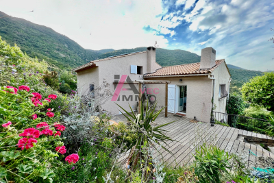 Maison &agrave; vendre &agrave; CAVALAIRE-SUR-MER  - 5 pi&egrave;ces - 100 m&sup2; 