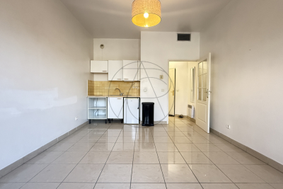 Appartement &agrave; louer &agrave; AIX-EN-PROVENCE  - 1 pi&egrave;ces - 25 m&sup2; 